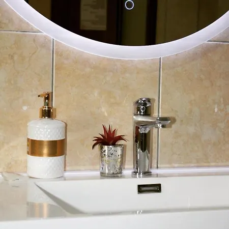 Ambasador Garden Hotel Lezhë