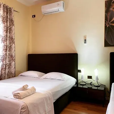 Ambasador Garden Hotel