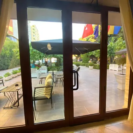 Hotel Ambasador Garden Lezhe
