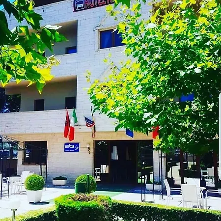Ambasador Garden Hotel