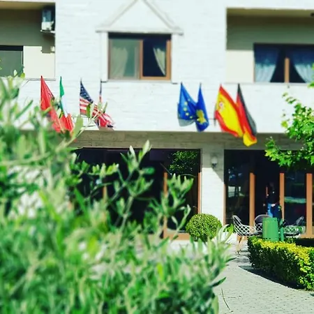 Ambasador Garden 4* Lezhe