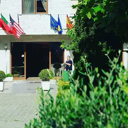 Hotel Ambasador Garden